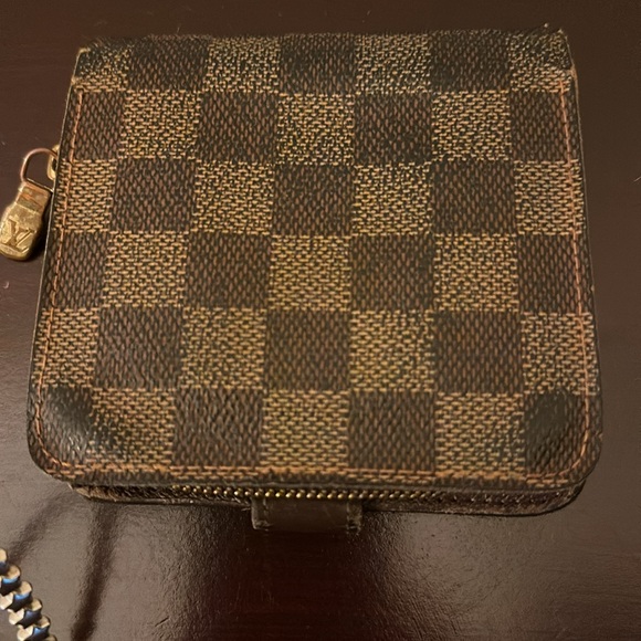 Louis Vuitton damier wallet. Good condition - Picture 2 of 11